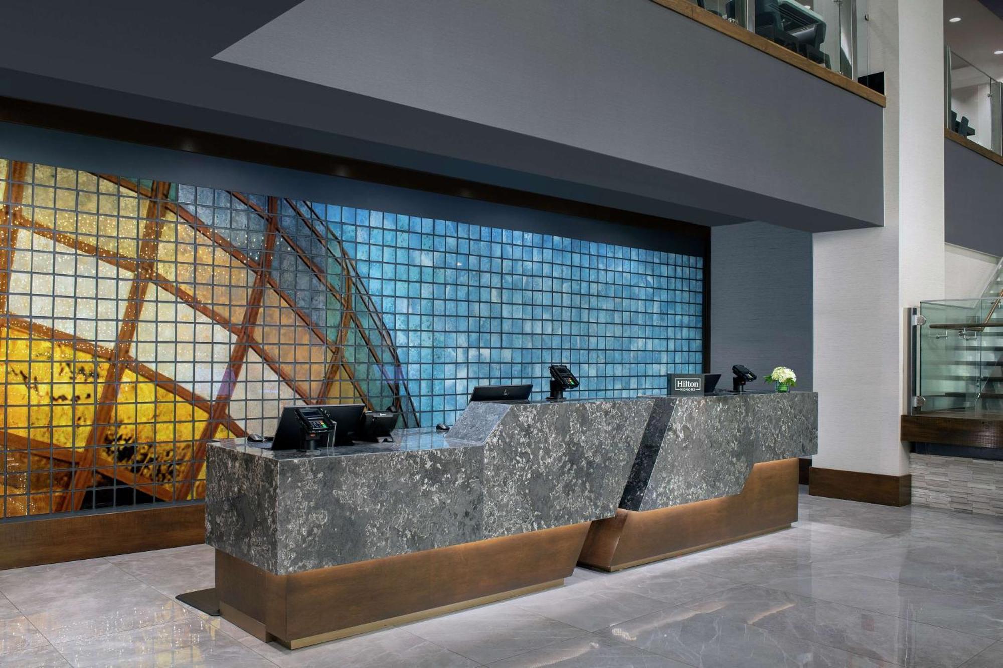 Embassy By Hilton Downtown Hotel Knoxville
