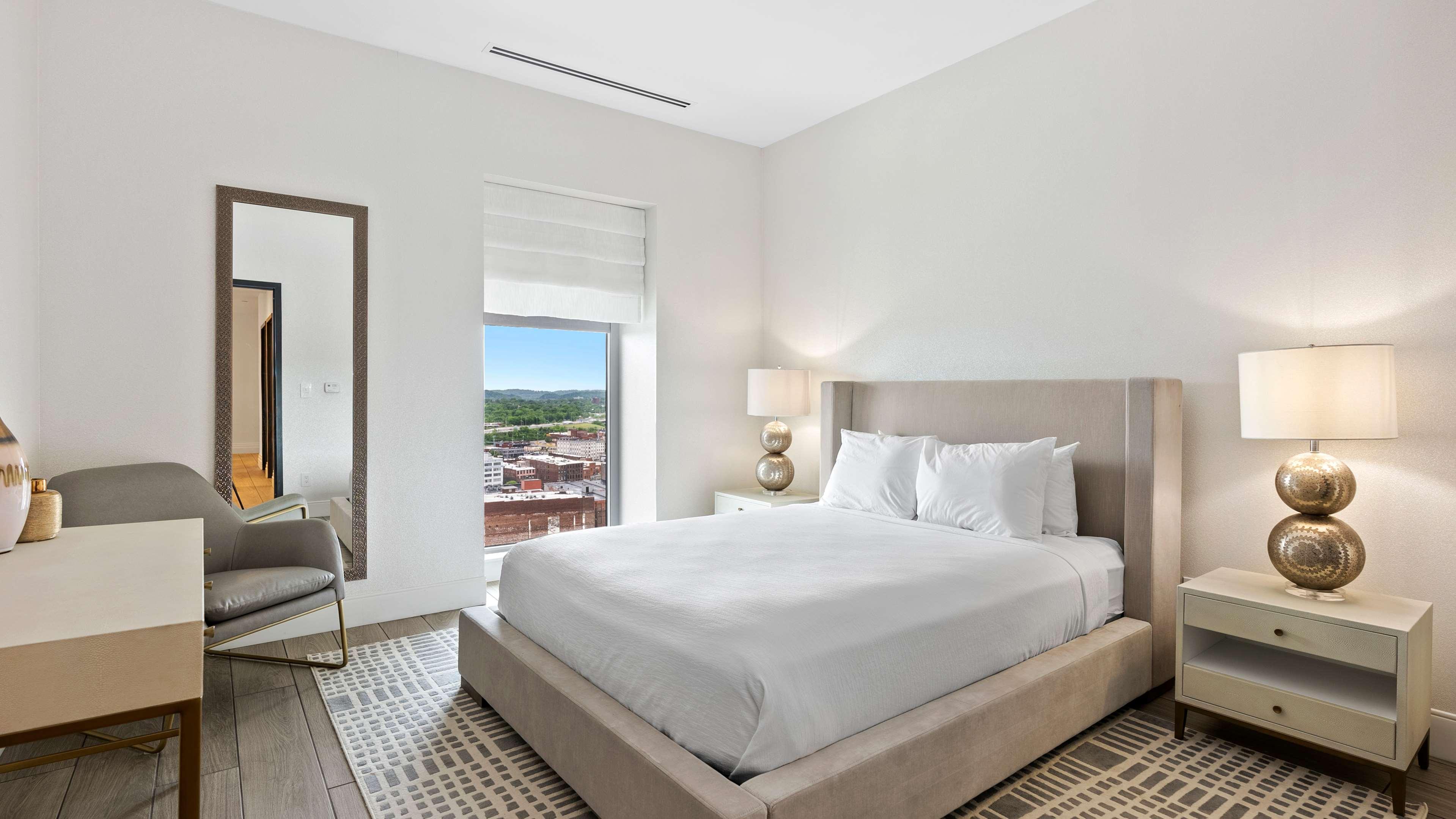 Embassy By Hilton Downtown Hotel Knoxville